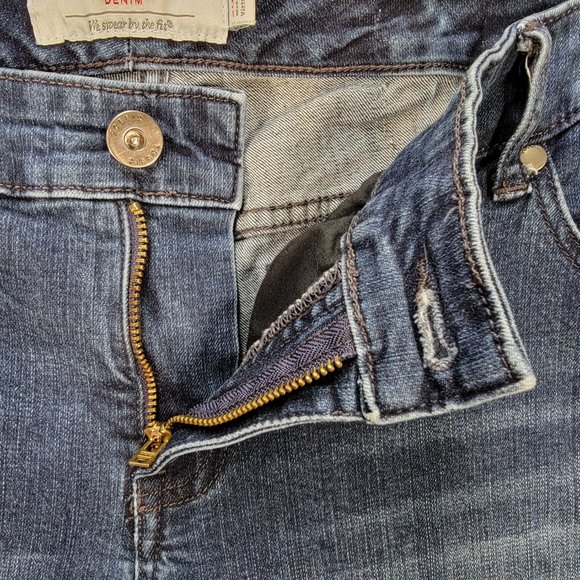 Torrid Dark Blue Denim Rinse Stretch Classic Mid Rise Slim Boyfriend Jeans - Picture 4 of 16